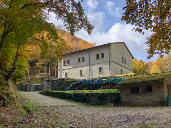 Mt Fumaioli is thehome to the historic Sant’Alberico Monastery